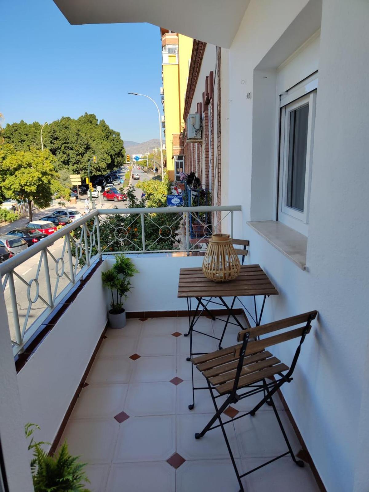 Wintowinrentals Your Home Steps From The Center Малага Экстерьер фото