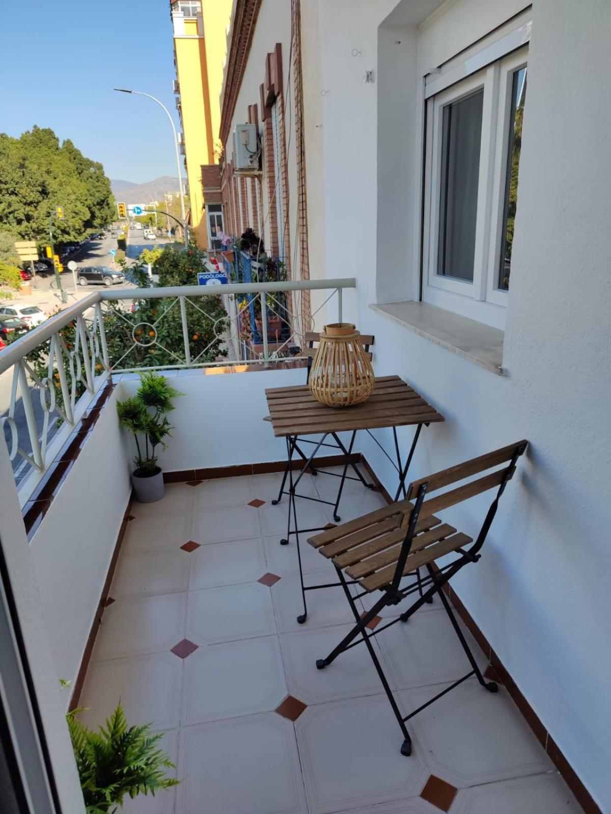 Wintowinrentals Your Home Steps From The Center Малага Экстерьер фото